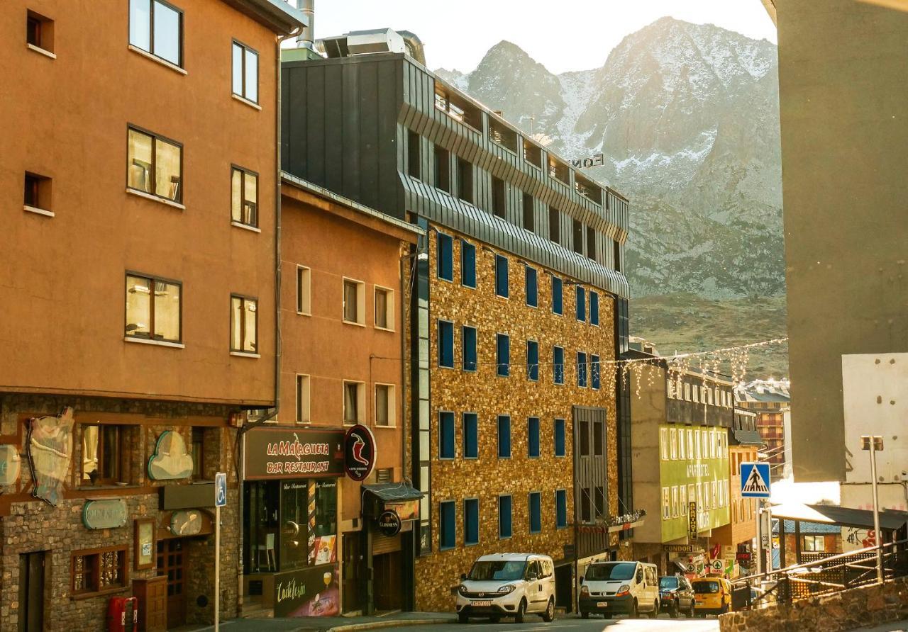 パス・デ・ラ・カサKione Calgaryアパートメント エクステリア 写真